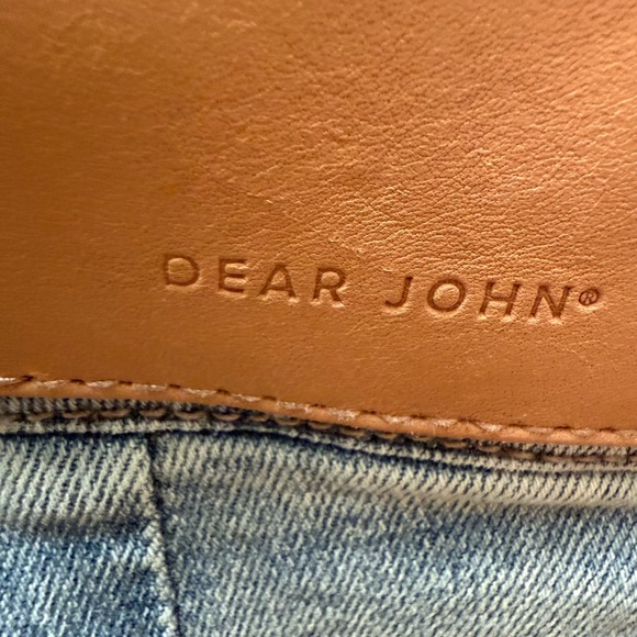 Dear John Jean oversells - Picture 1 of 6
